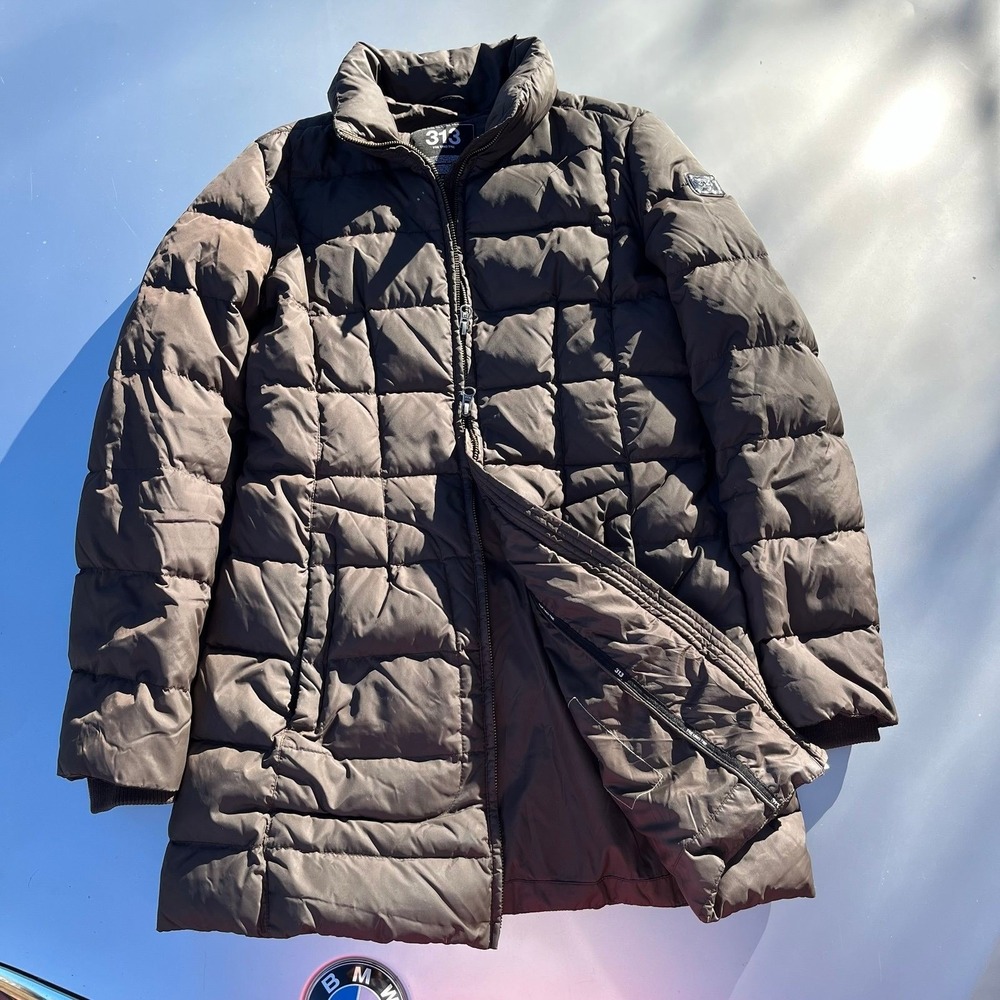 Brown 313 tre uno tre puffer coat
No flaws size 42
Duck down #puffercoat